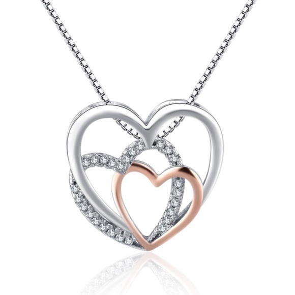 BOUTIQUE Jewelry - 5⭐️RATED TRI COLOR HEART